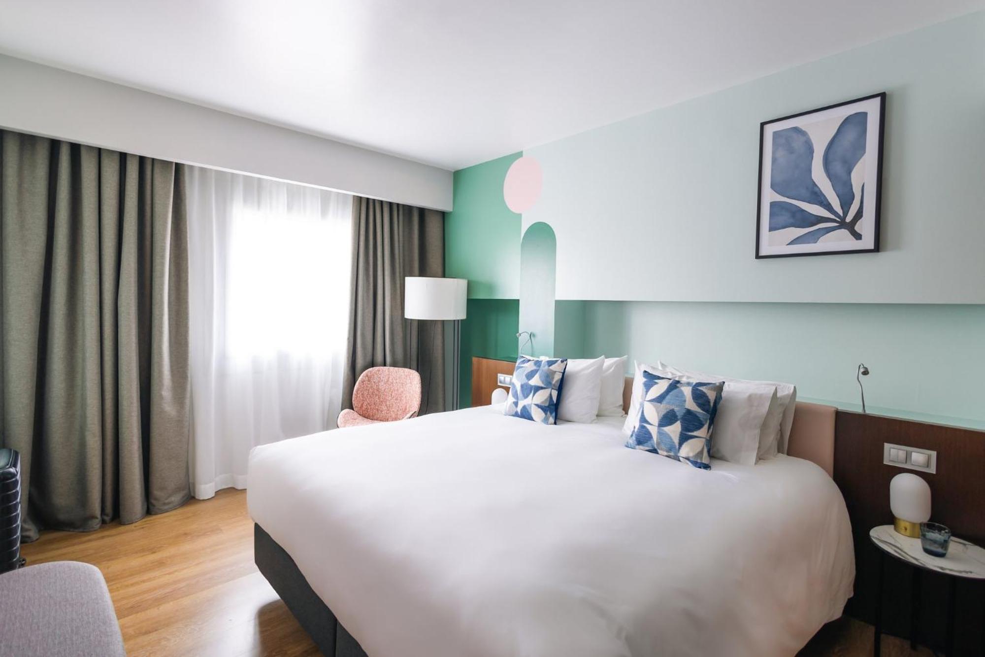 Voco Madrid Retiro By Ihg Hotel Bagian luar foto